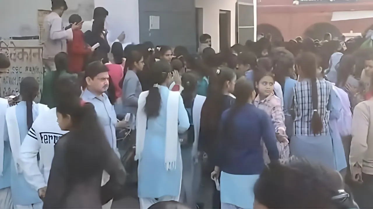 2.72 लाख स्टूडेंट्स ने छोड़ी बोर्ड परीक्षा 