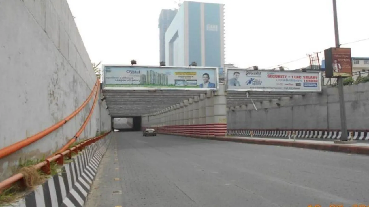 noida road