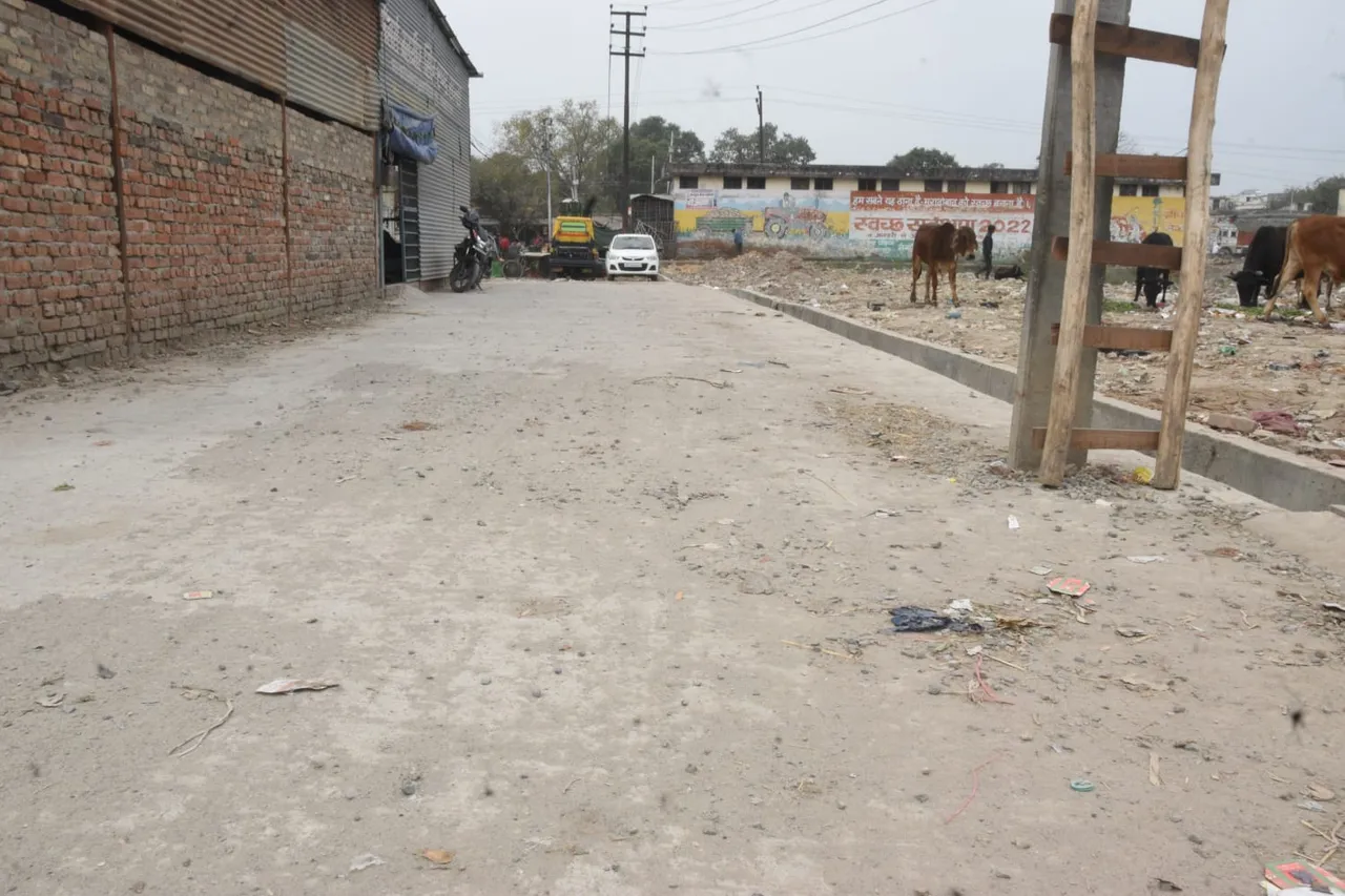 जल