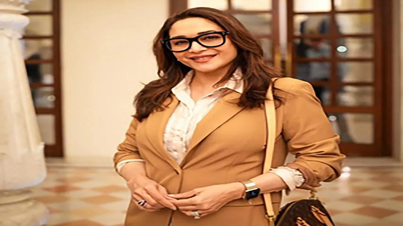 madhuriIIFA