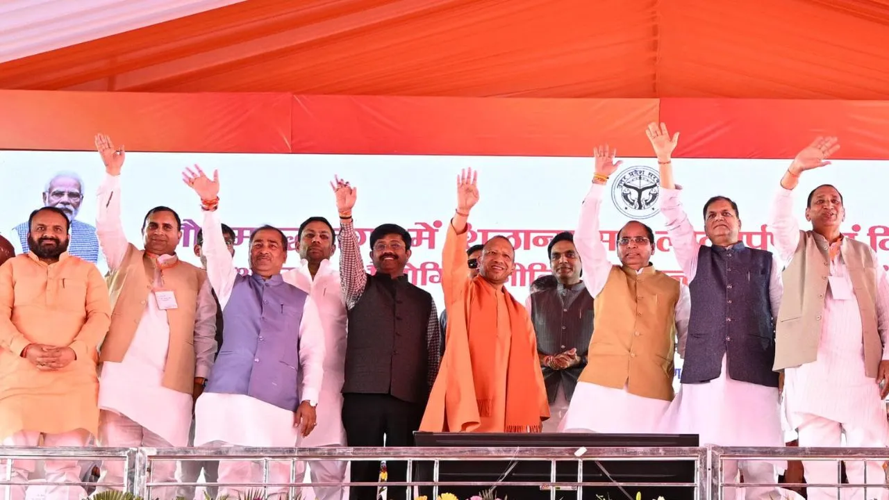 सीएम योगी आदित्यनाथ 7