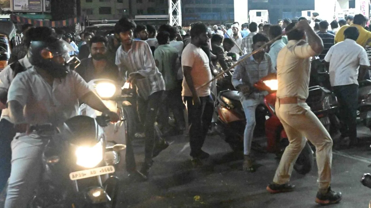 lathicharge