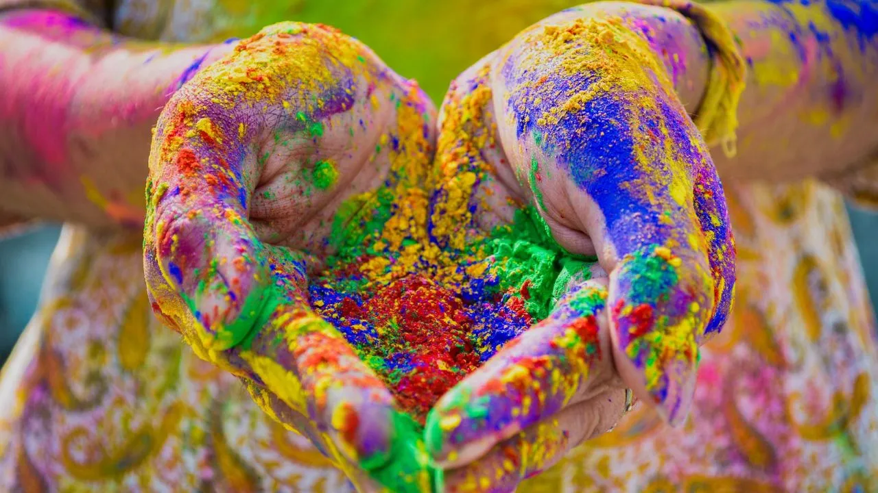 Holi