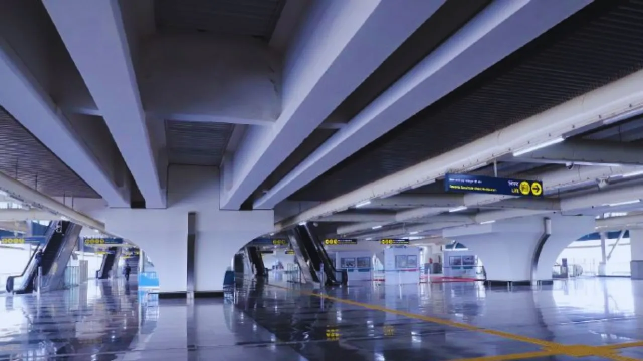 metro station