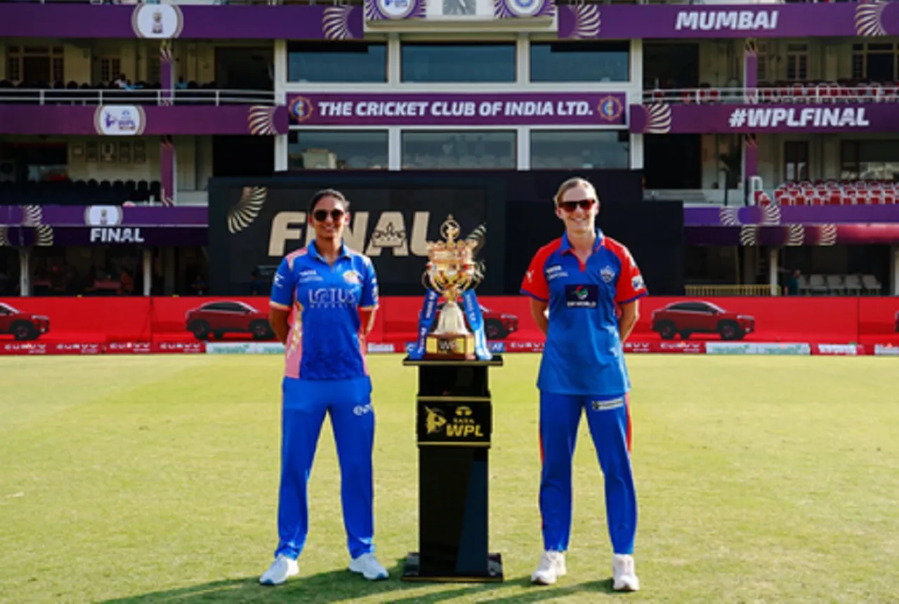 woman cricket