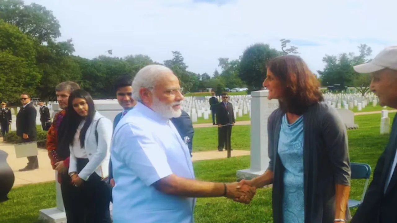 pm modi, sunita williams