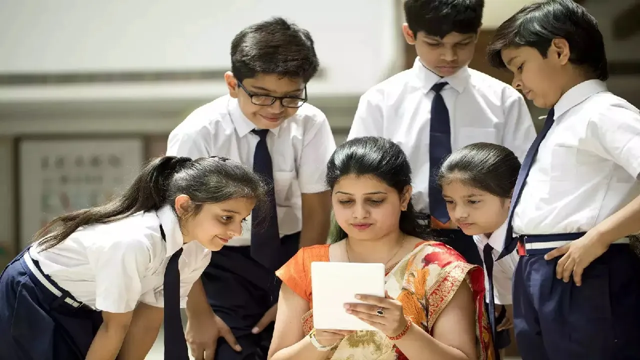DELHI EDUCATION