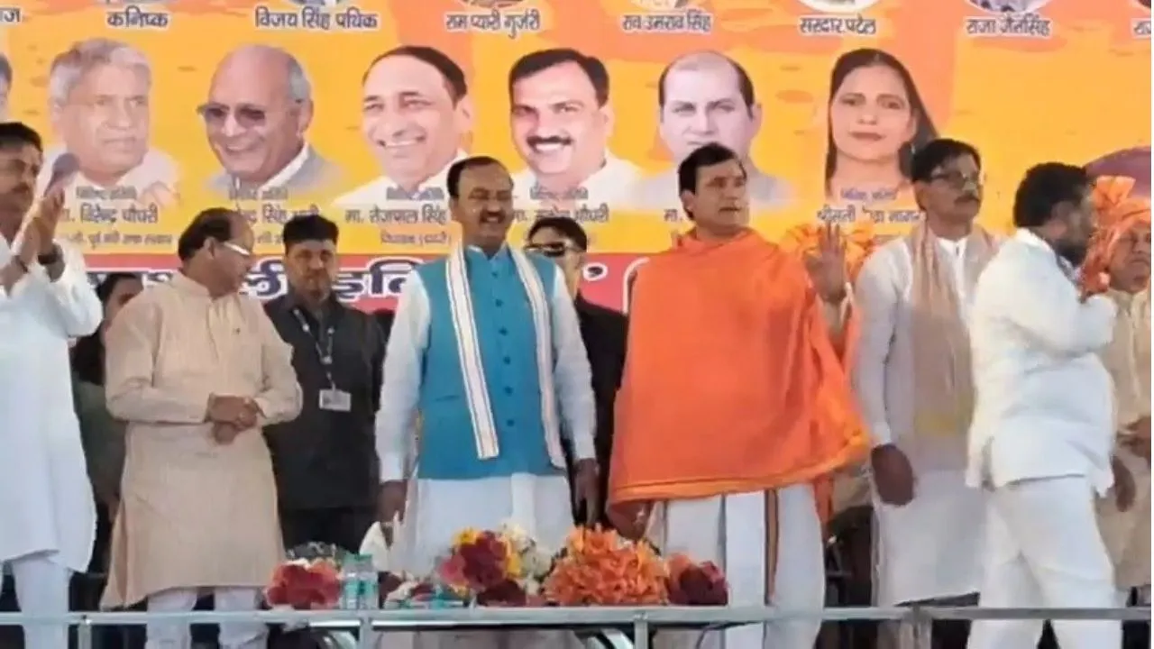 डिप्टी सीएम केशव प्रसाद मौर्या, एमएलए नंदकिशोर गुर्जर