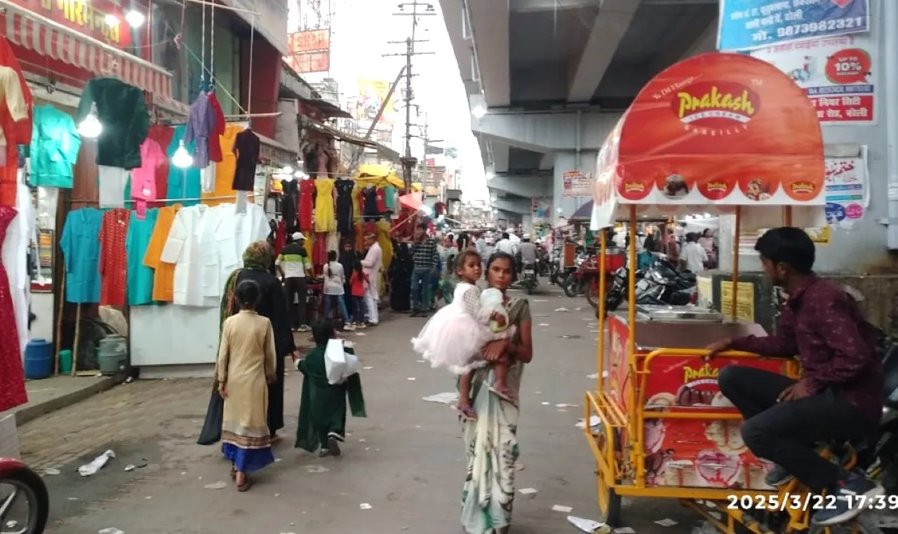 अतिक्रमण जिला अस्पताल रोड