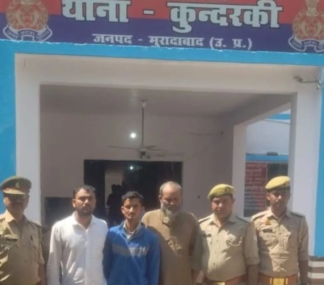 पुलिस को गिरफ्त में गौतस्कर
