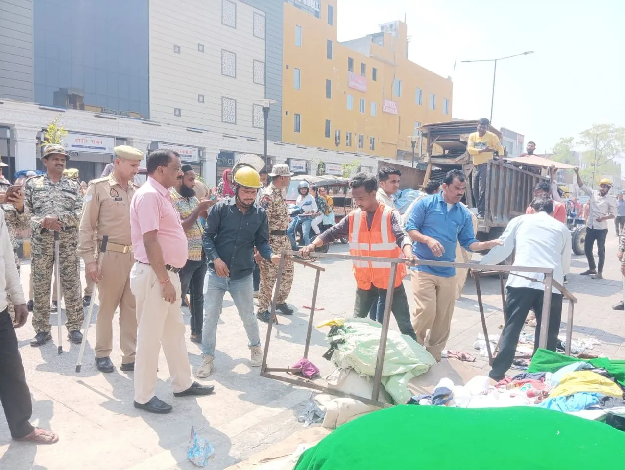 नगर निगम एक्शन 