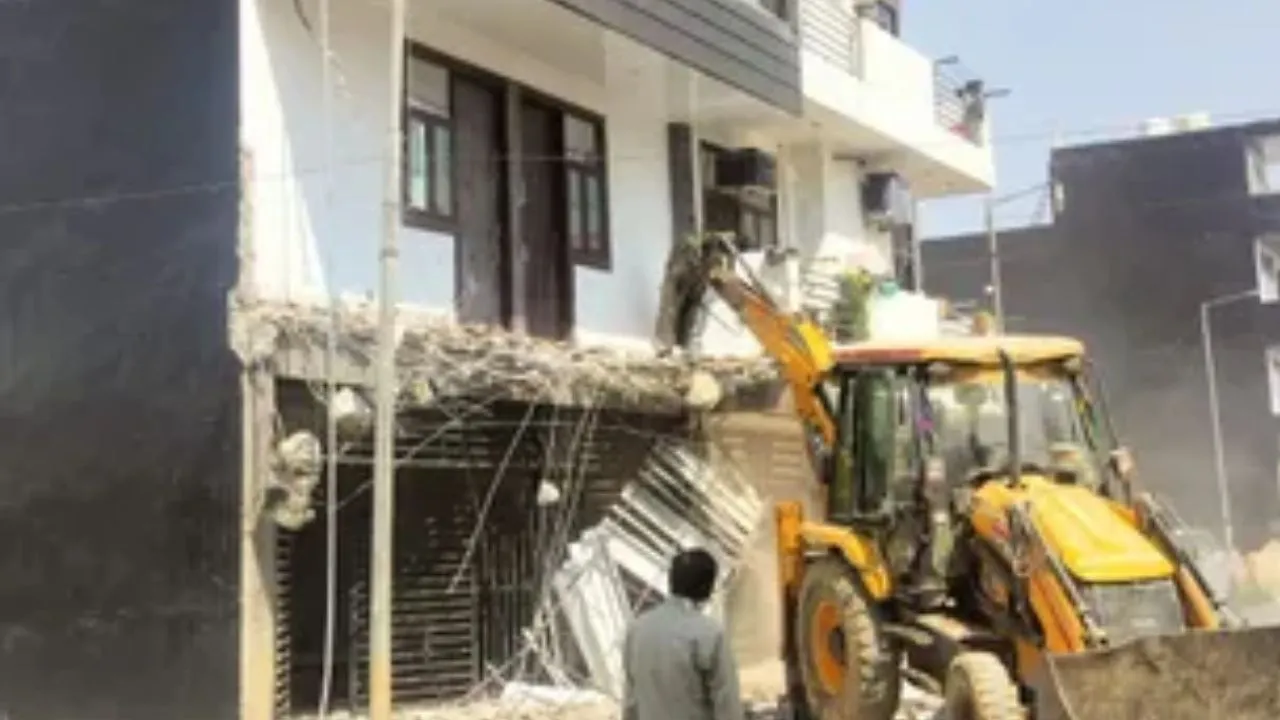 GHAZIABAD avas-vikas buldojer-1