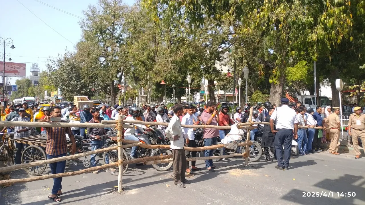 Crowd gathered
