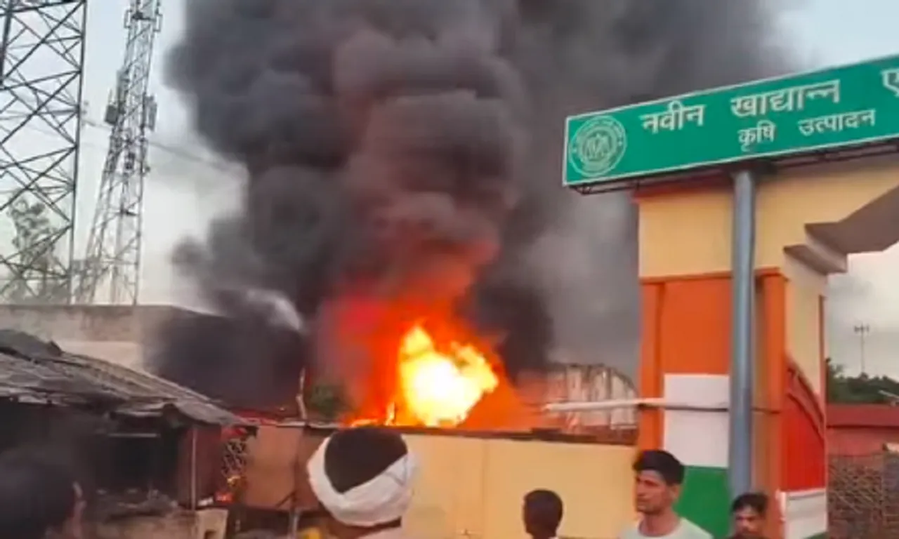 ट्रांसफार्मर में  लगी आग