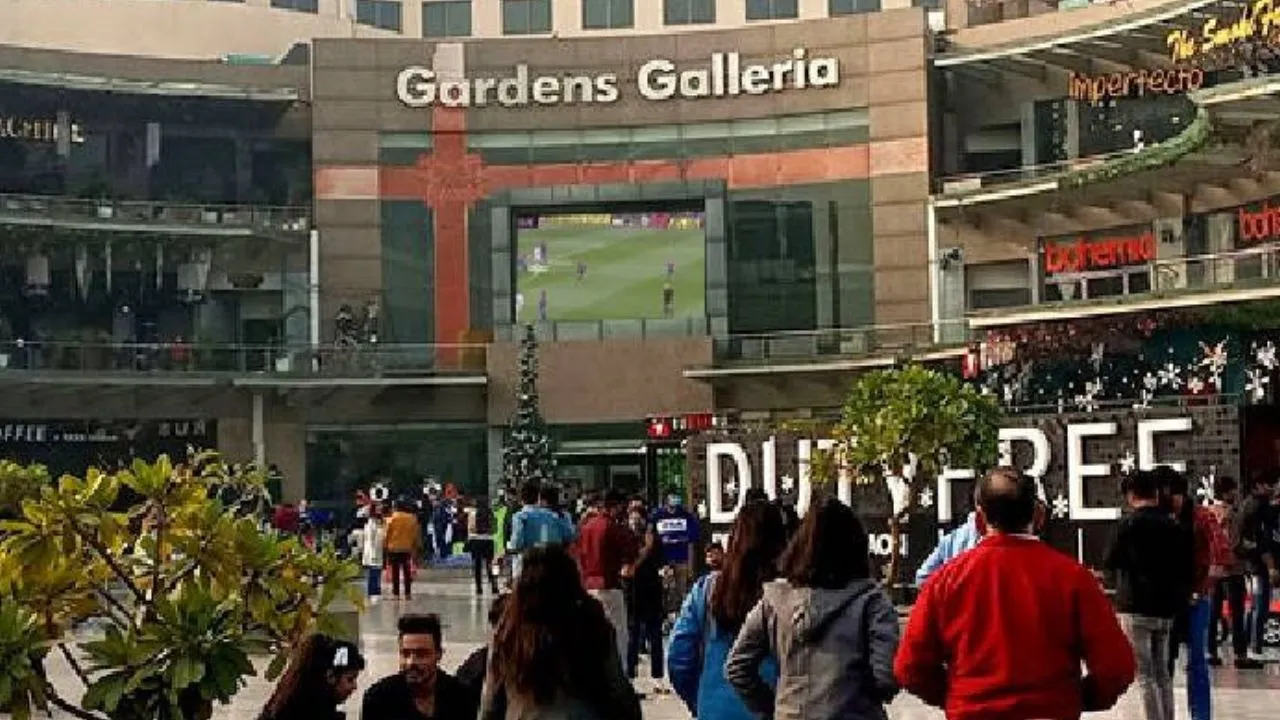 Garden Galleria Mall के अंदर युवती से छेड़खानी, नशे में धुत्त थे तीनों आरोपी गिरफ्तार