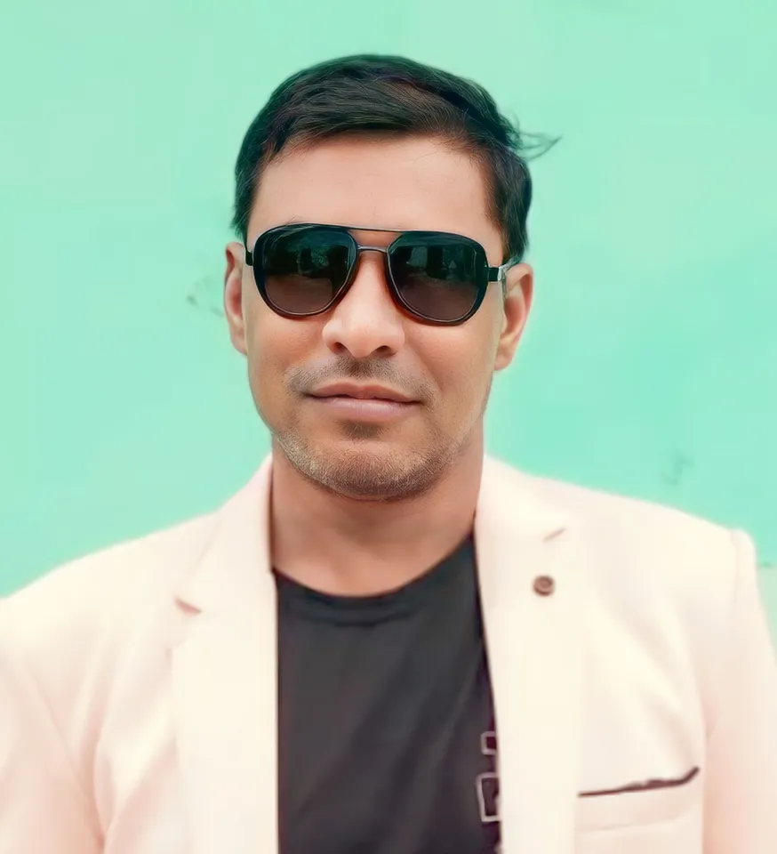 खेत में मिला युवक का शव