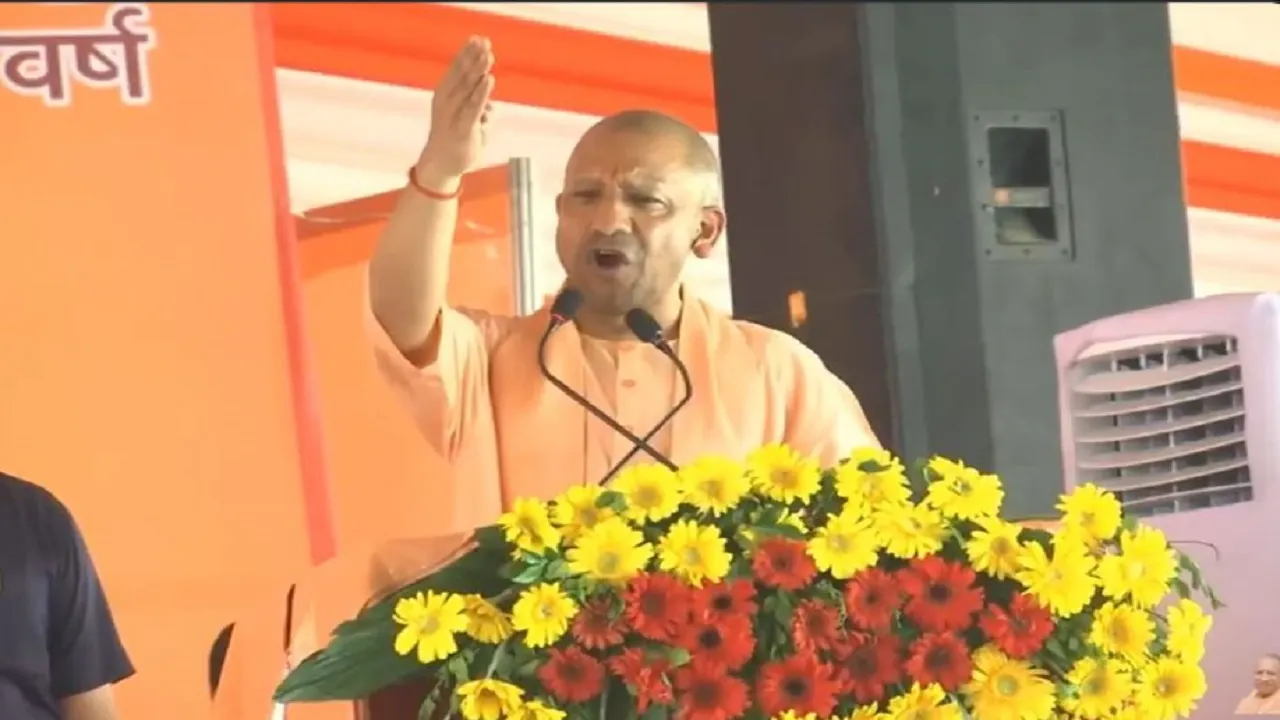CM Yogi lashed out Mamata govt Bengal violence 