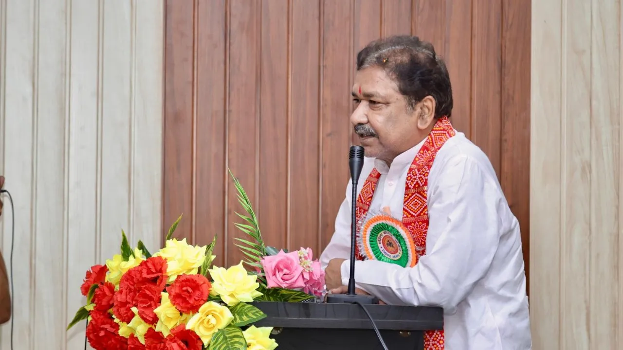 dr dilip jaiswal