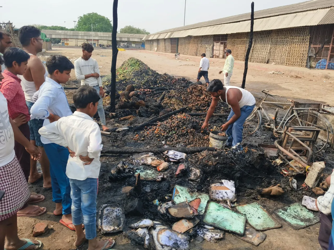 जलालाबाद मंडी में जली मेहनत 