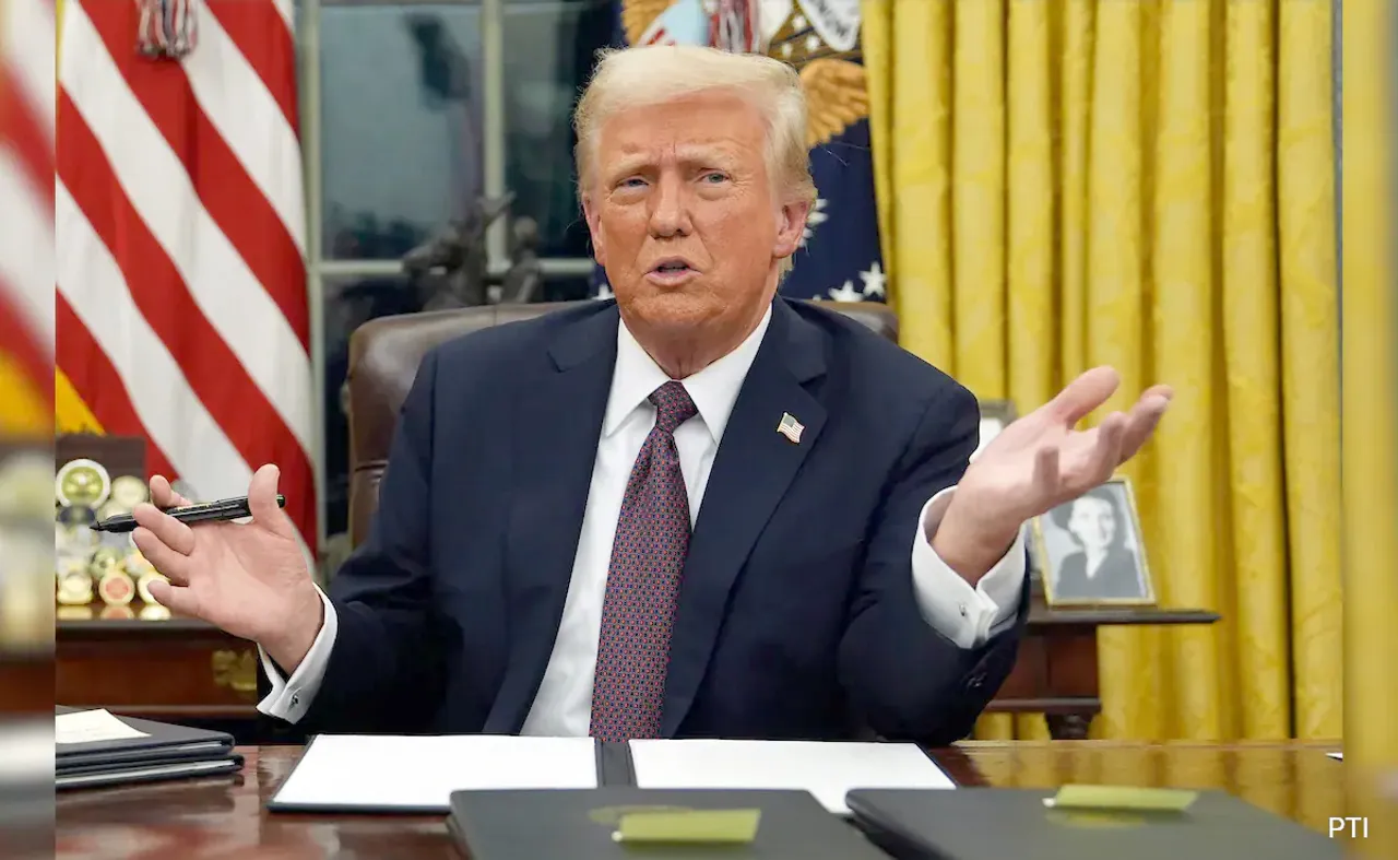 DONALD TRUMP