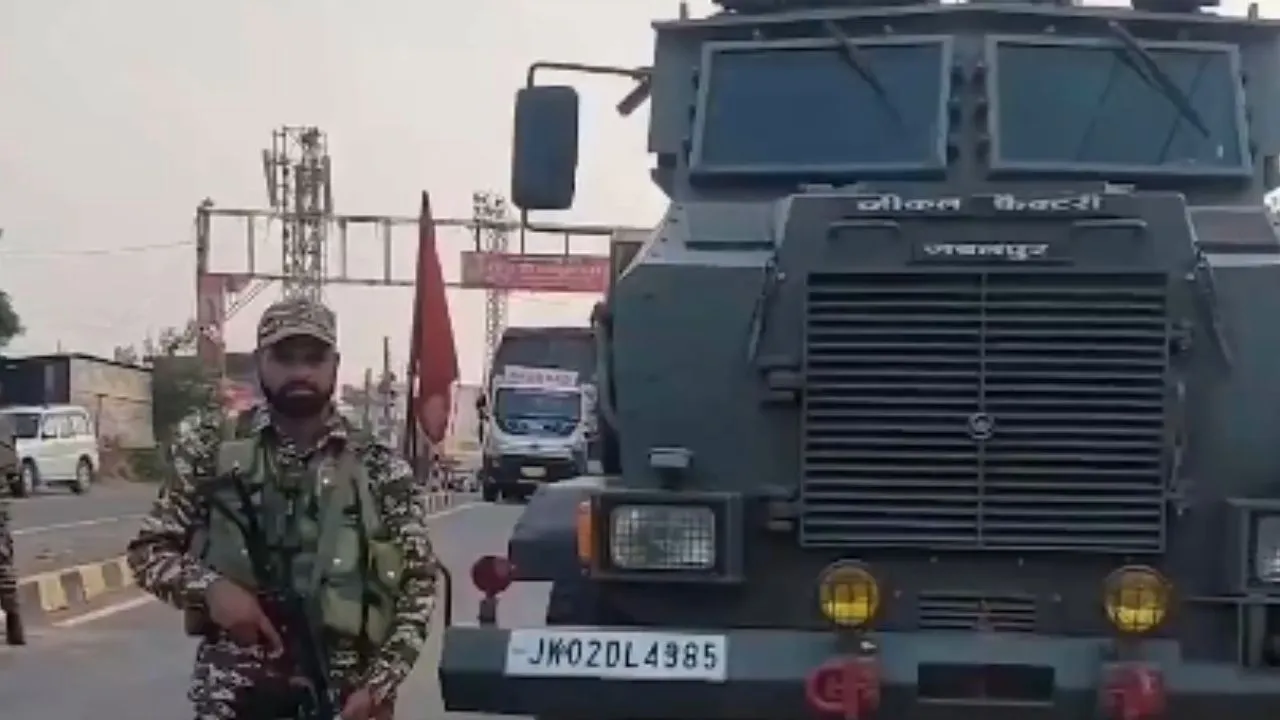 Pahalgam Terror Attack: हमले के बाद एक्शन मोड में भारतीय सेना, दो आतंकियों को किया ढेर