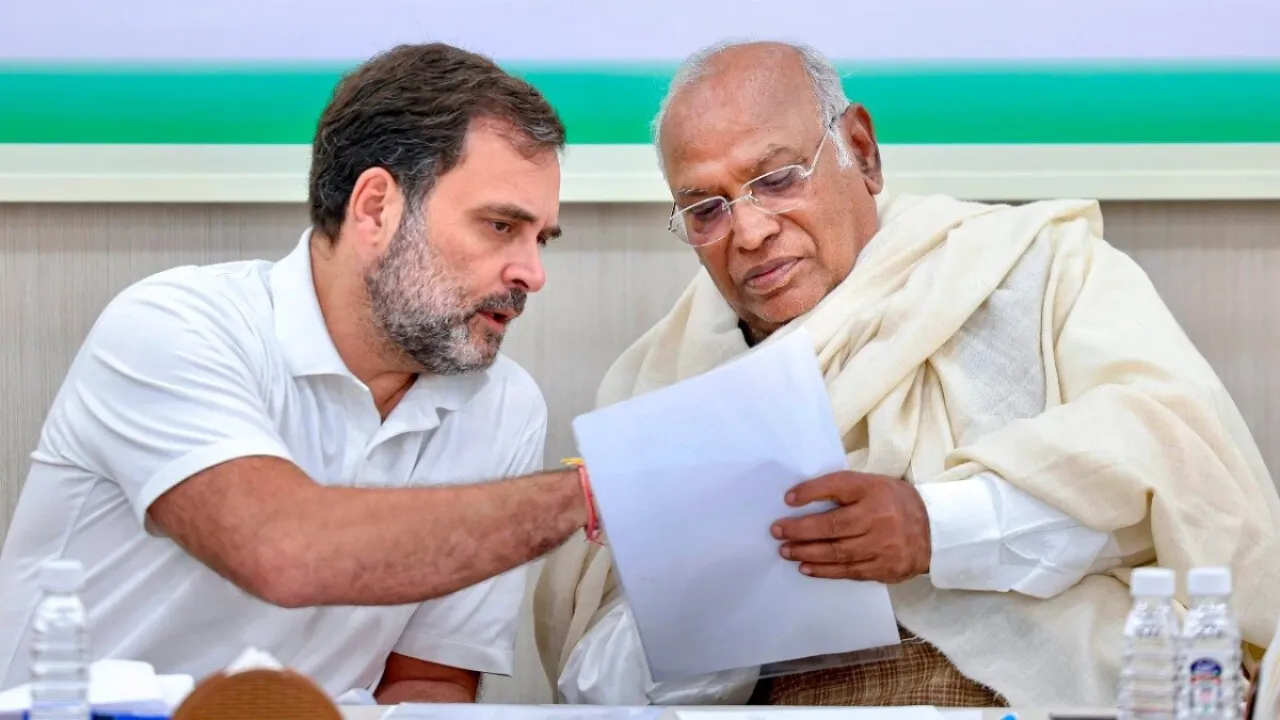 Rahul Gandhi Mallikarjun Kharge