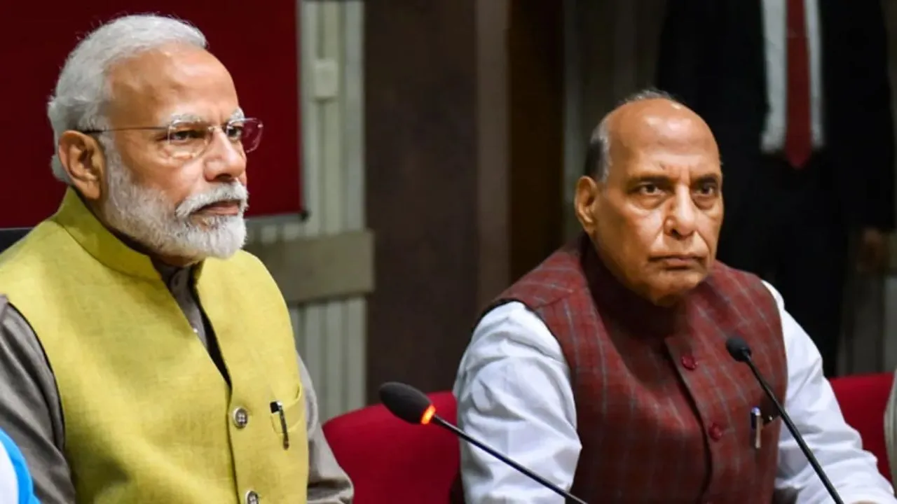प्रधानमंत्री मोदी और रक्षा मंत्री राजनाथ सिंह