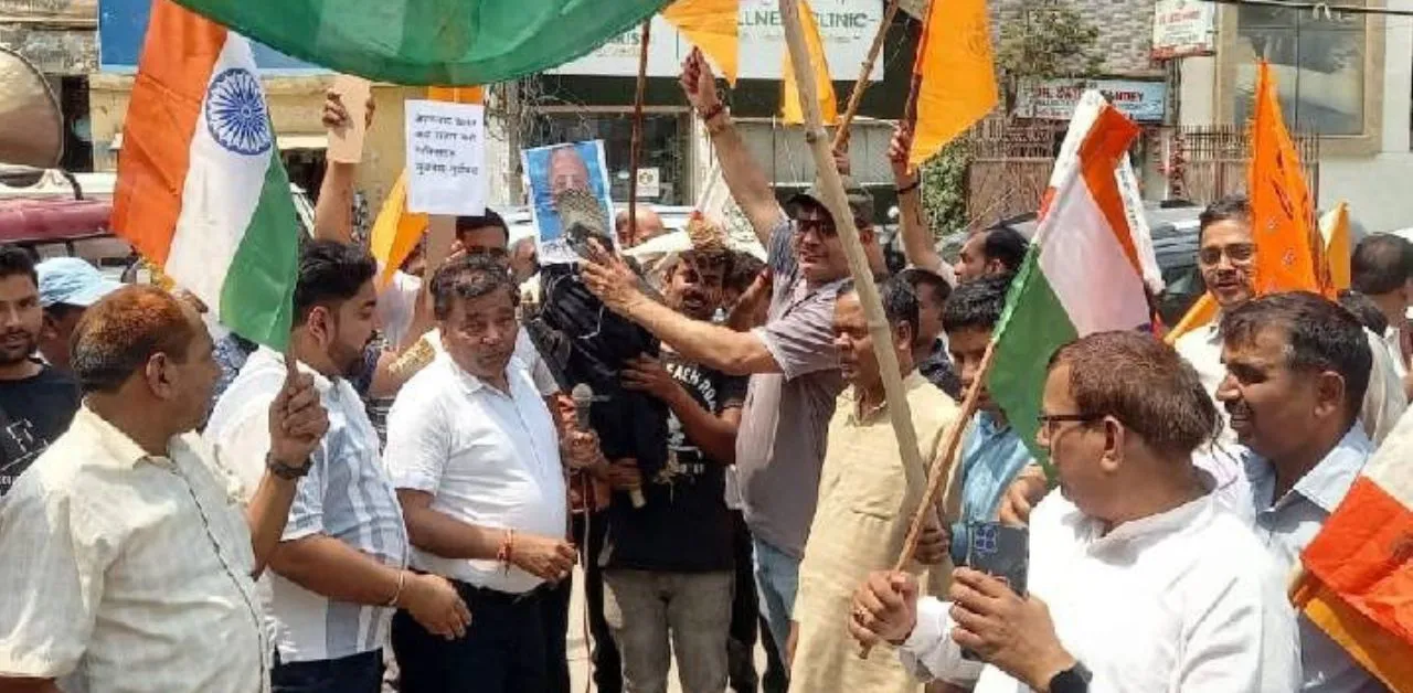 पहलगाम घटना को लेकर नोएडा व्यापारियों में गुस्सा,