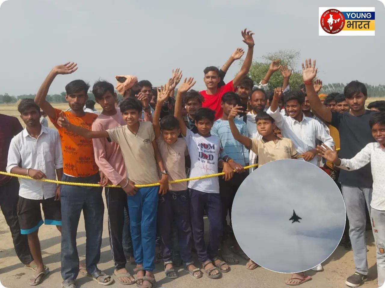 उत्साहित लहसना गांव के बच्चे