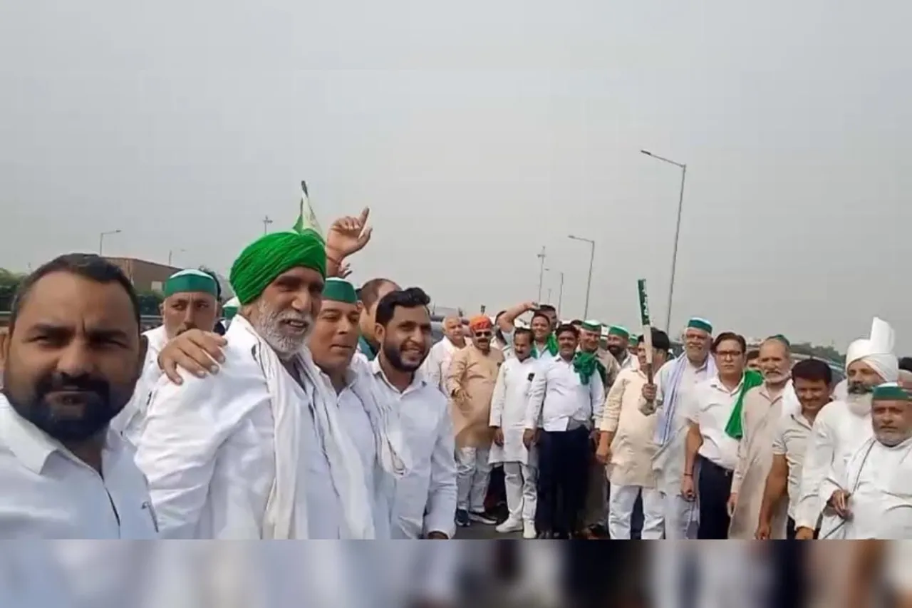 टिकैत पर हुए हमले के खिलाफ भाकियू कार्यकर्ताओं ने गाजियाबाद में लगाया जाम