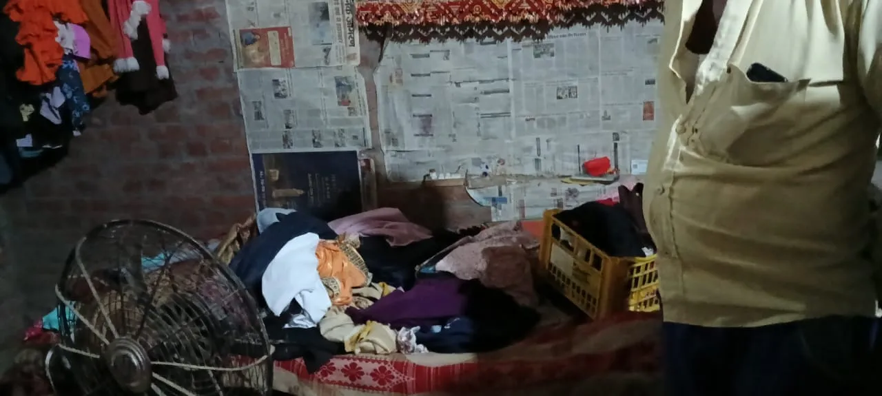 मीरगंज में लूट
