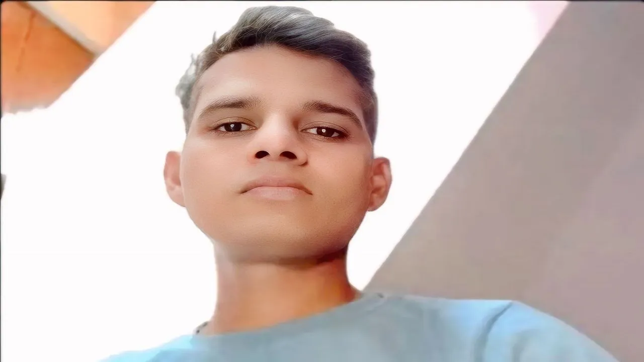 मृतक  फाइल फोटो
