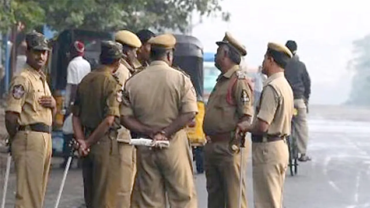 NOIDA POLICE