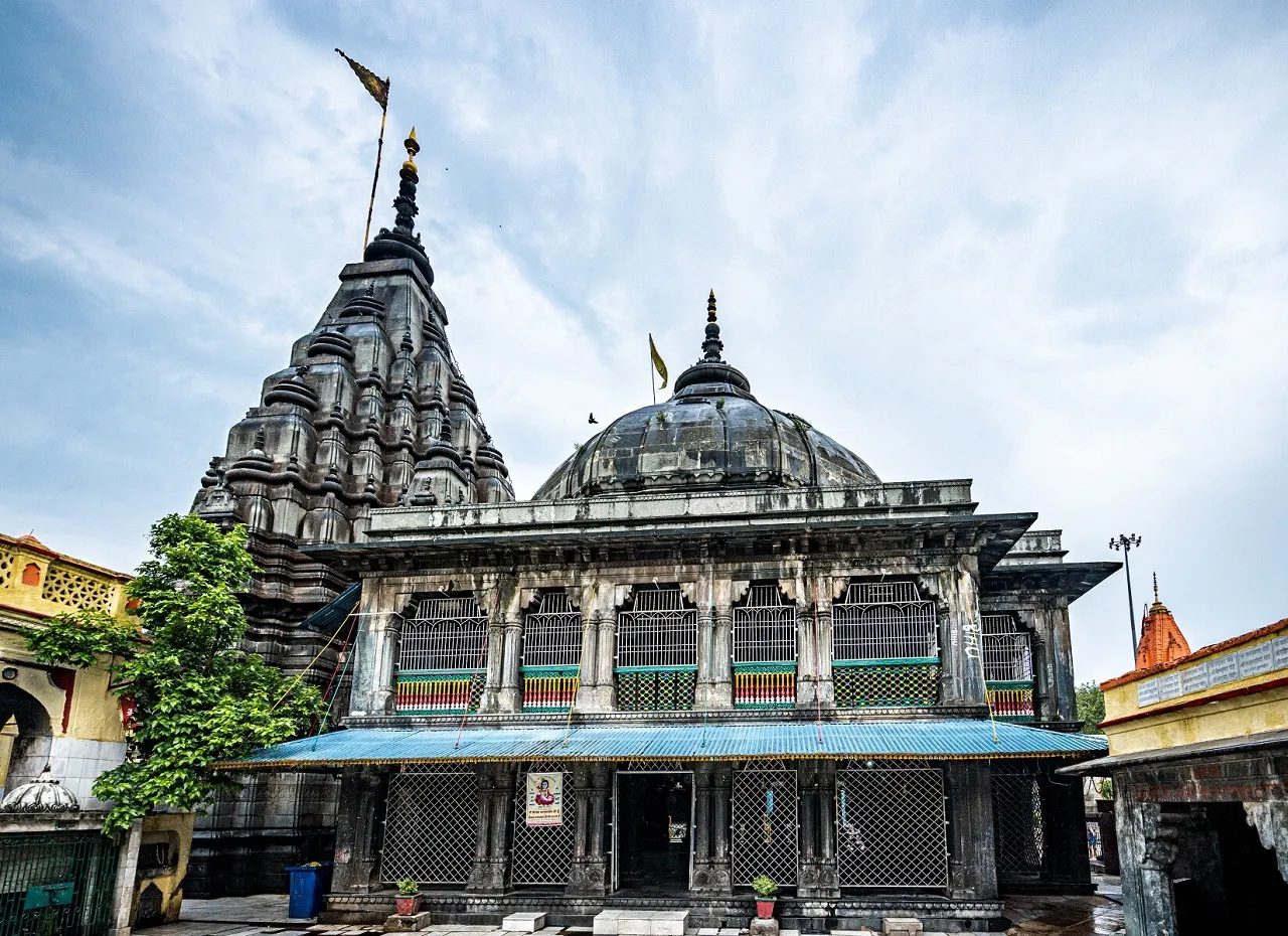 Vishnupad Temple Gaya