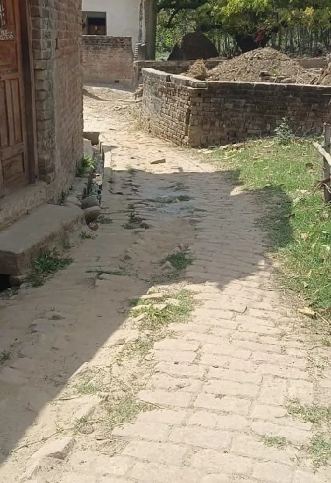 रास्ते को लेकर विवाद