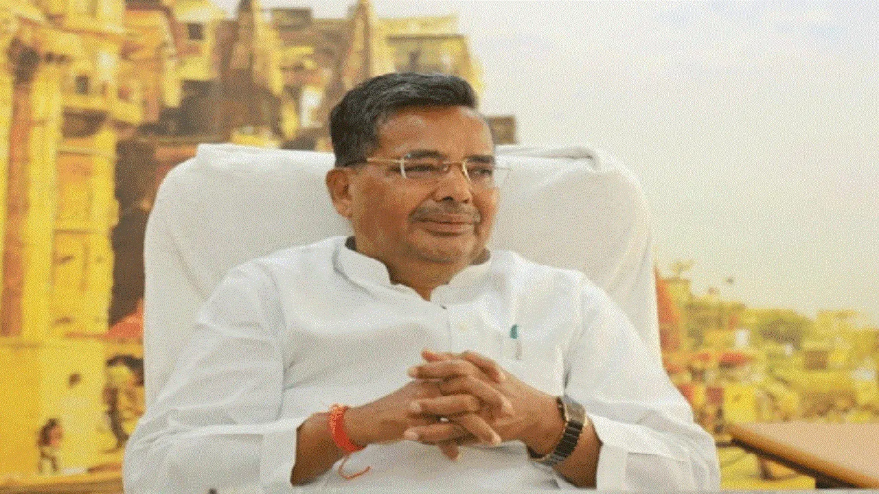 उत्तर प्रदेश के पर्यटन एवं संस्कृति मंत्री जयवीर सिंह