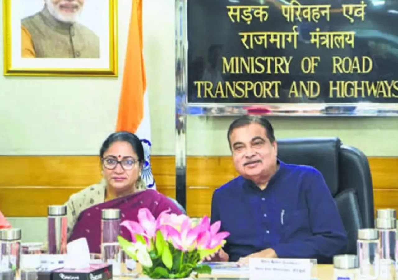 rekha gupta and nitin gadkari