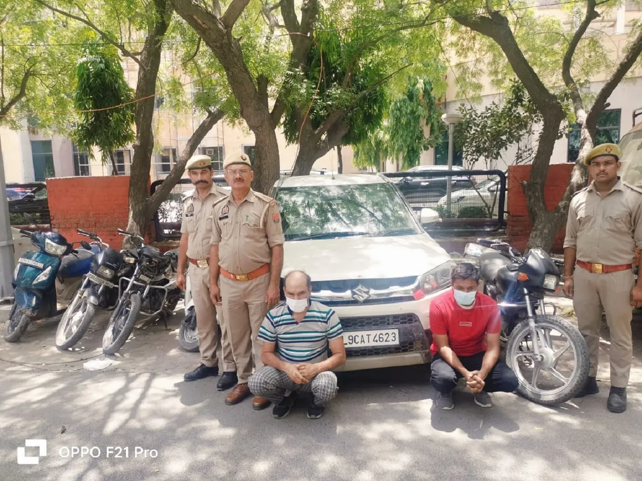 Noida aresting