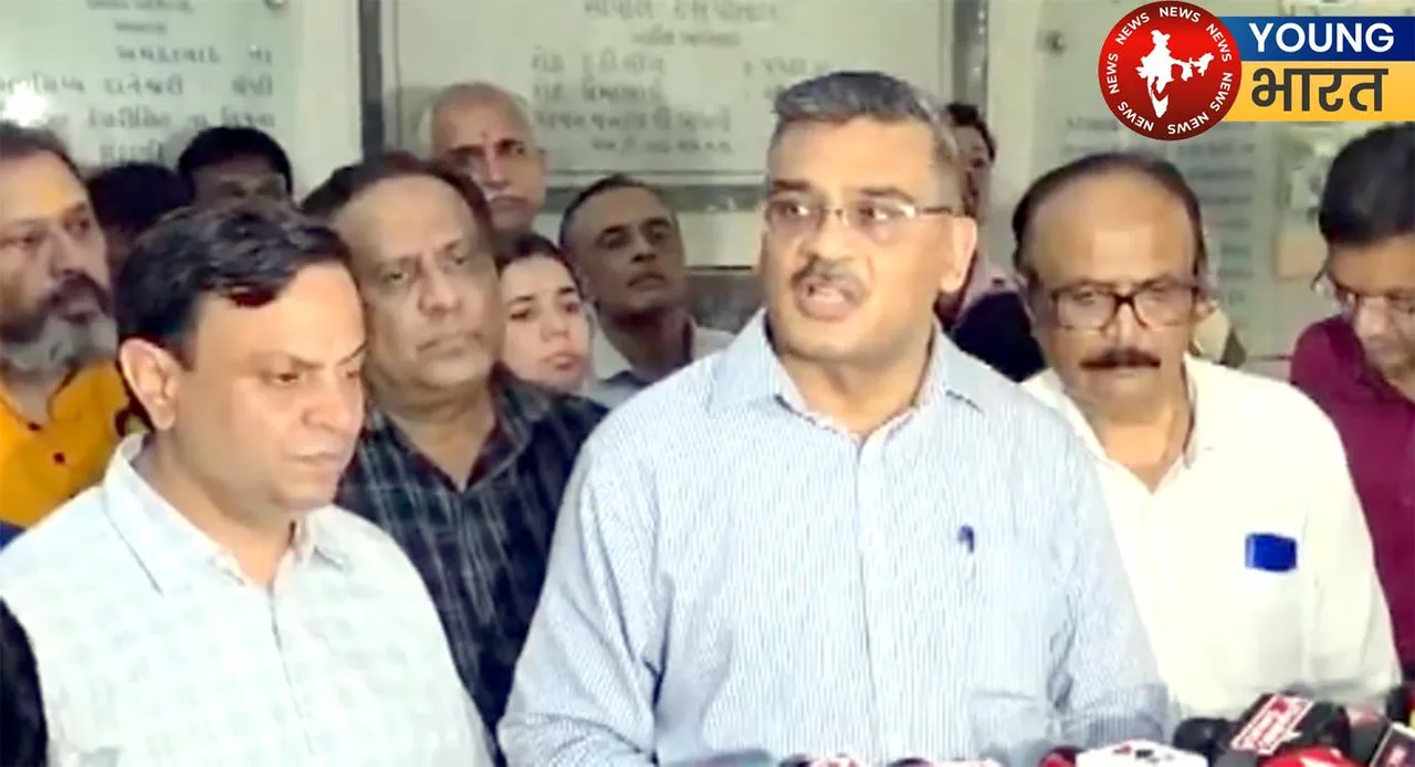 अहमदाबाद में विमान हादसा, जानिए — क्या बोले हेल्थ विभाग के अतिरिक्त मुख्य सचिव धनंजय द्विवेदी? | यंग भारत न्यूज