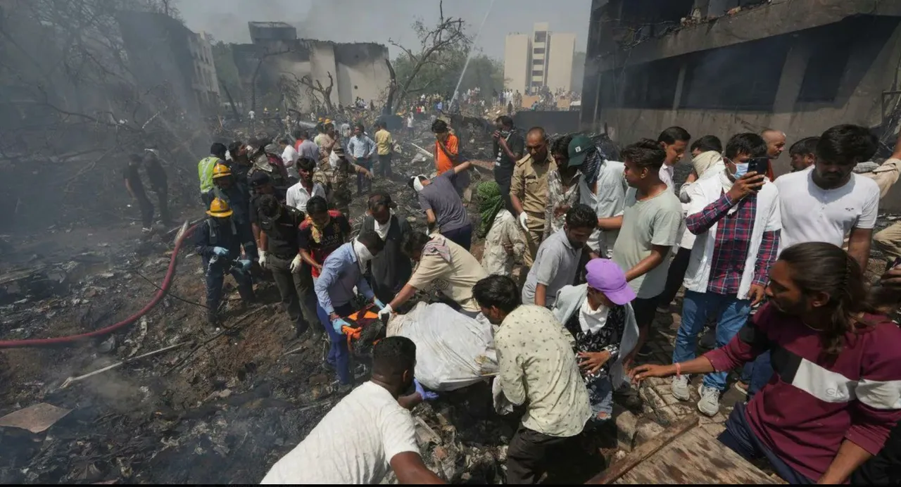Ahmedabad Plane Crash Live