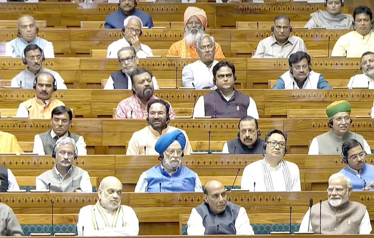 लोकसभा सीटें बढ़ाने की तैयारी, 2026 में नया परिसीमन, महिला आरक्षण बिल | यंग भारत न्यूज