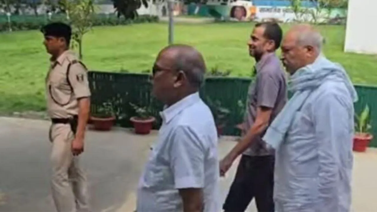 Congress Bihar Tejashwi Yadav Meeting