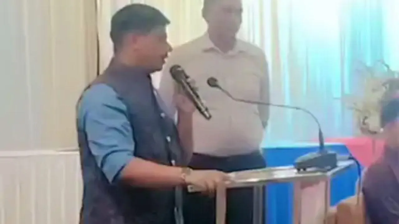 IPS Avkash Kumar Viral Video (1)