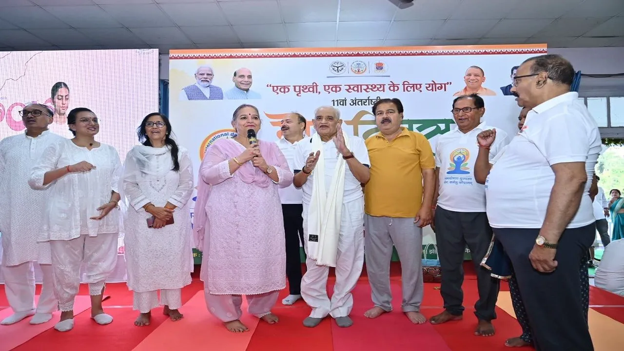 Yoga Day celebrated at Municipal Corporation Headquarters