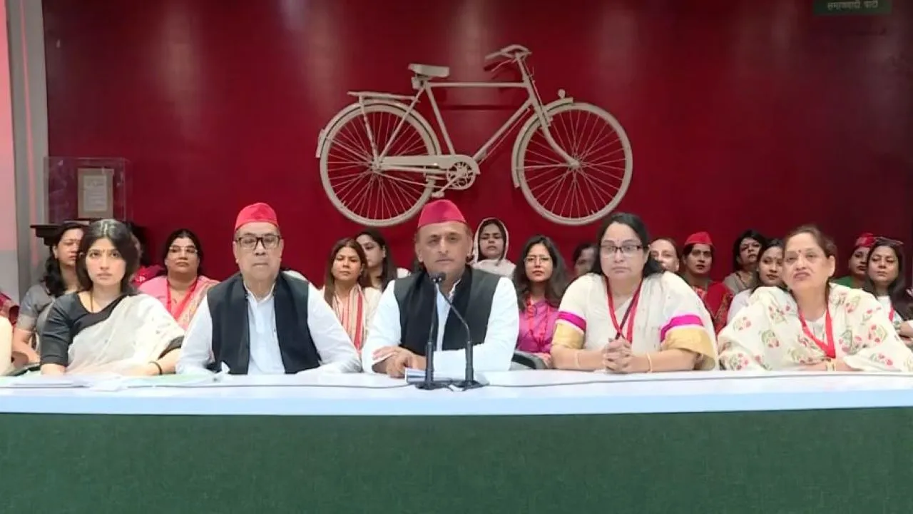 सपा मुखिया अखिलेश यादव।