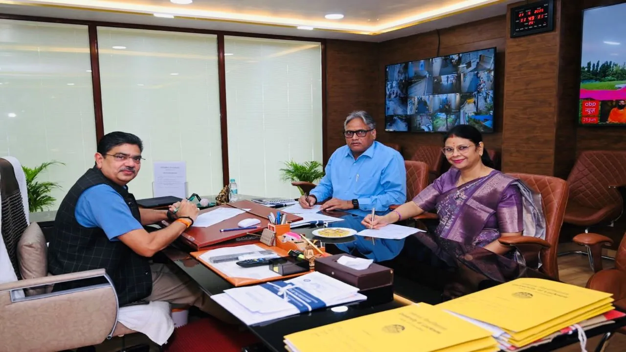 Lucknow University Bhavna Mishra took over the charge Registrar