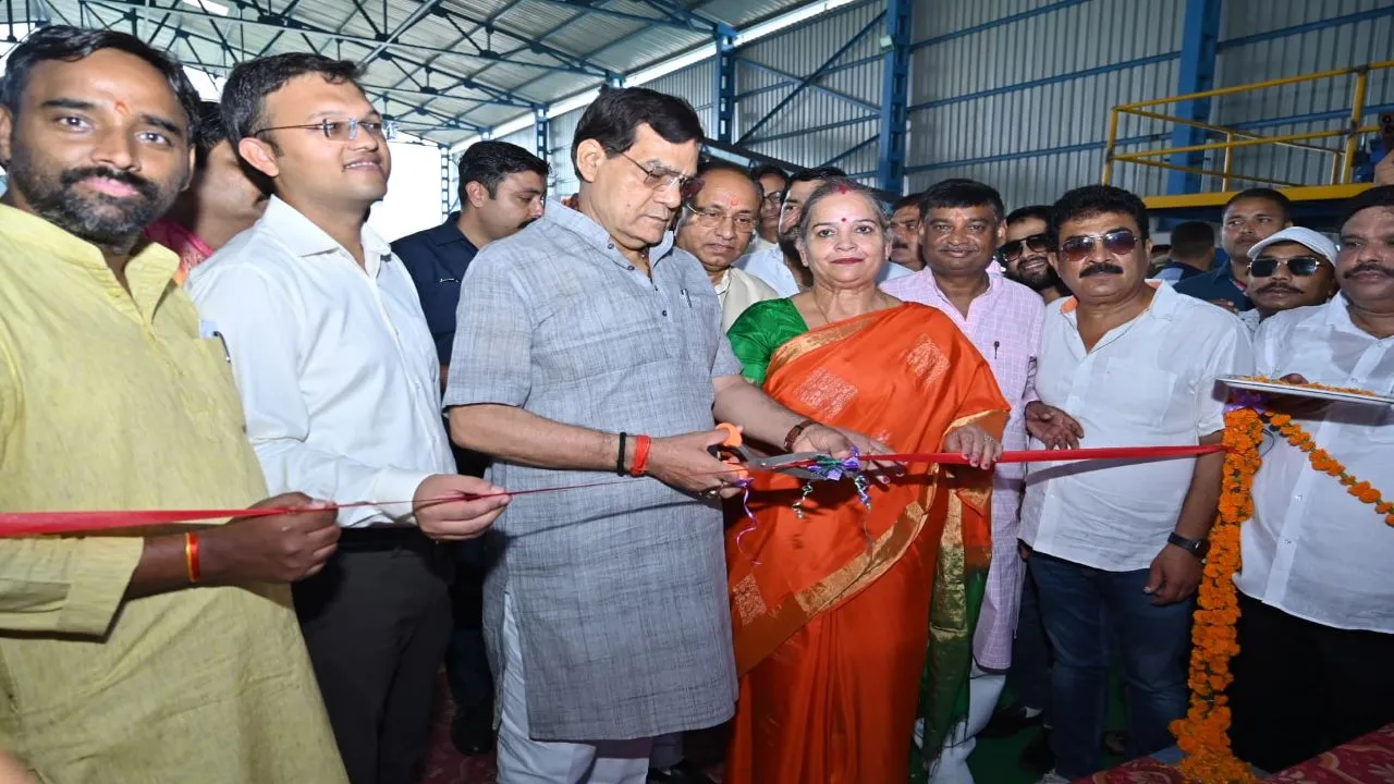 Minister AK Sharma inaugurated the garbage disposal plant