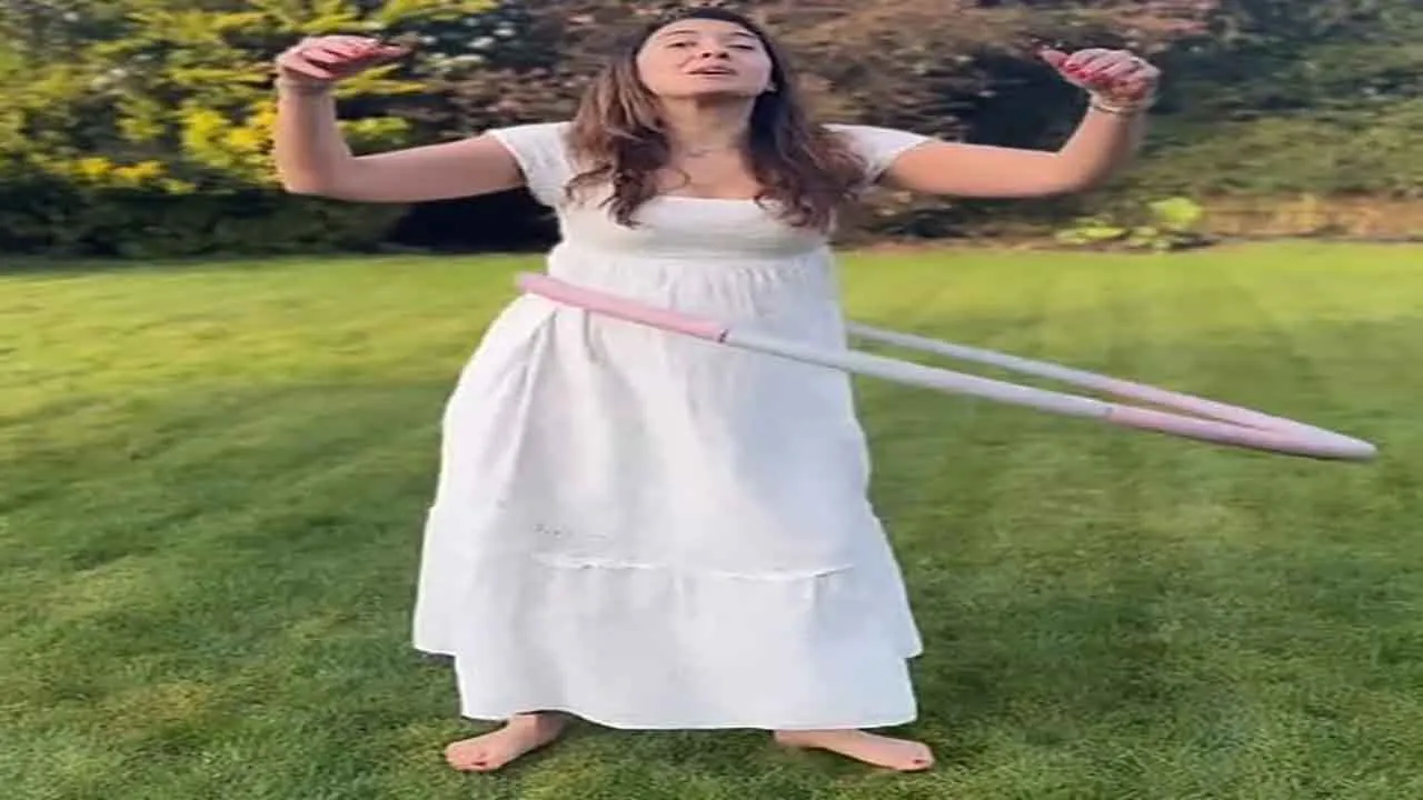 HulaHooping