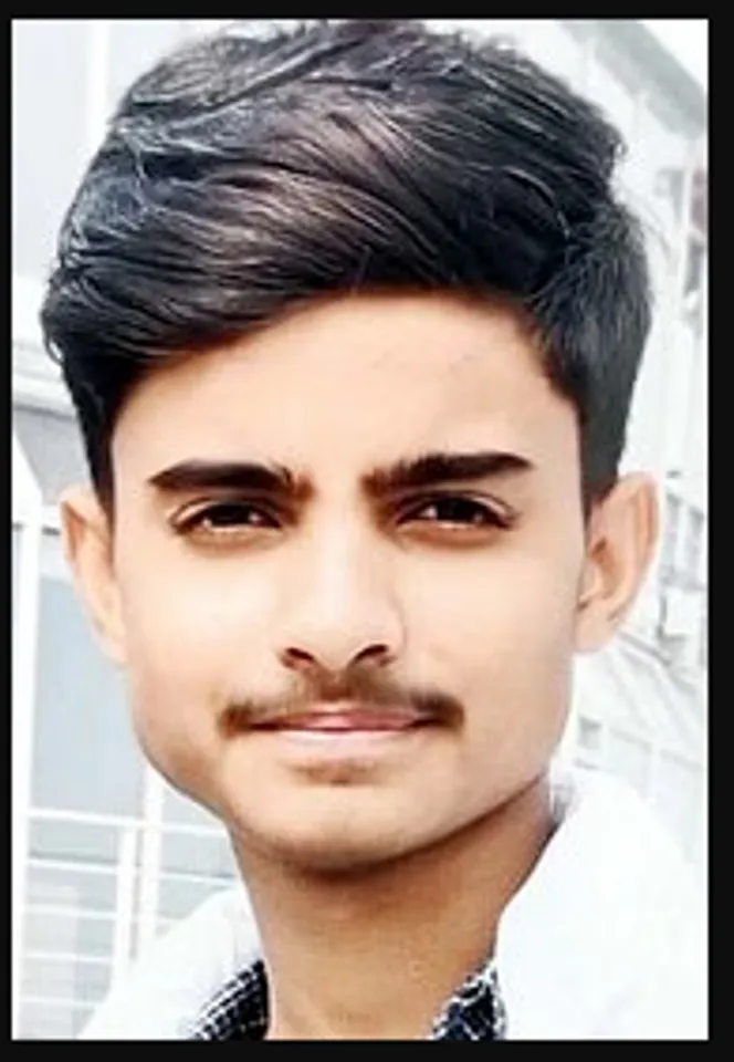 अपूर्व का फाइल फोटो।
