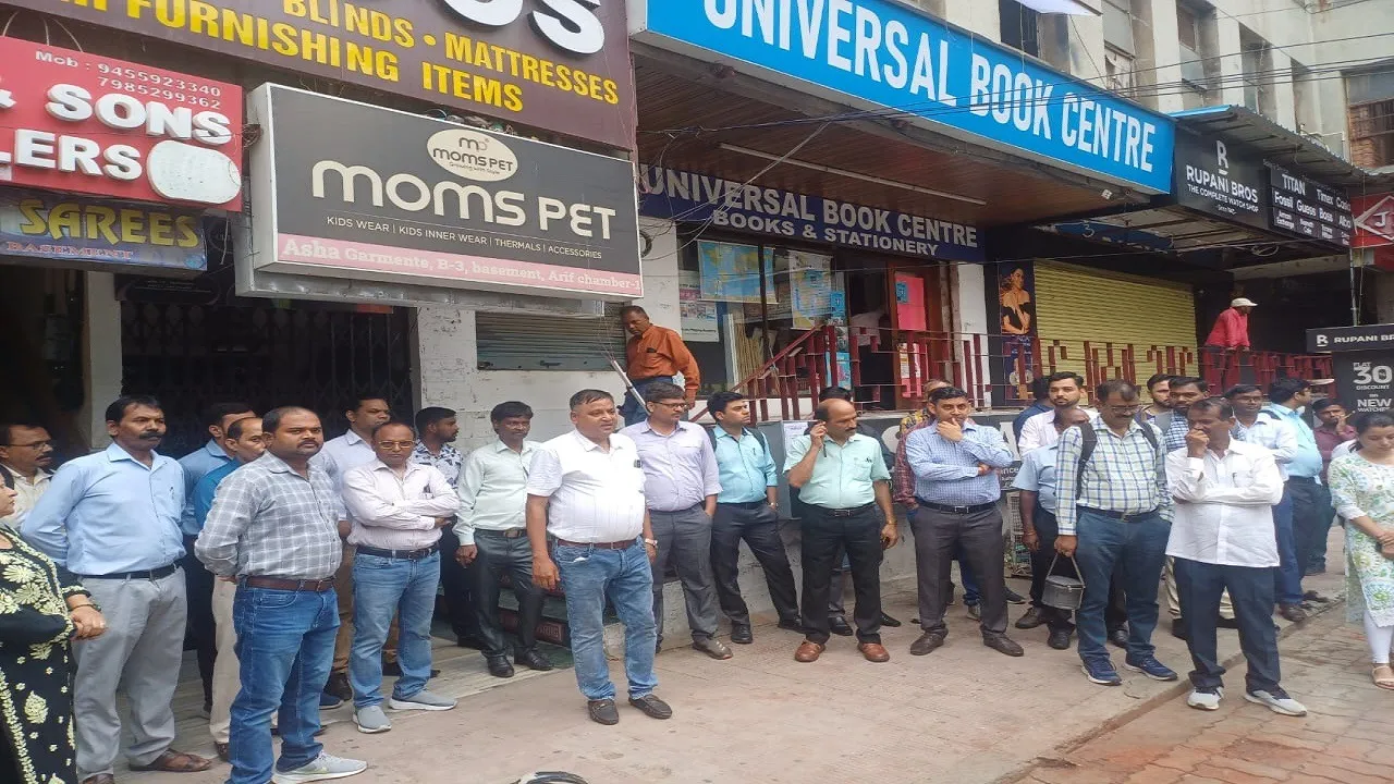 Countrywide lockout of insurance employees